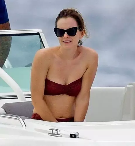 Emma-Watson-in-Bikini-1